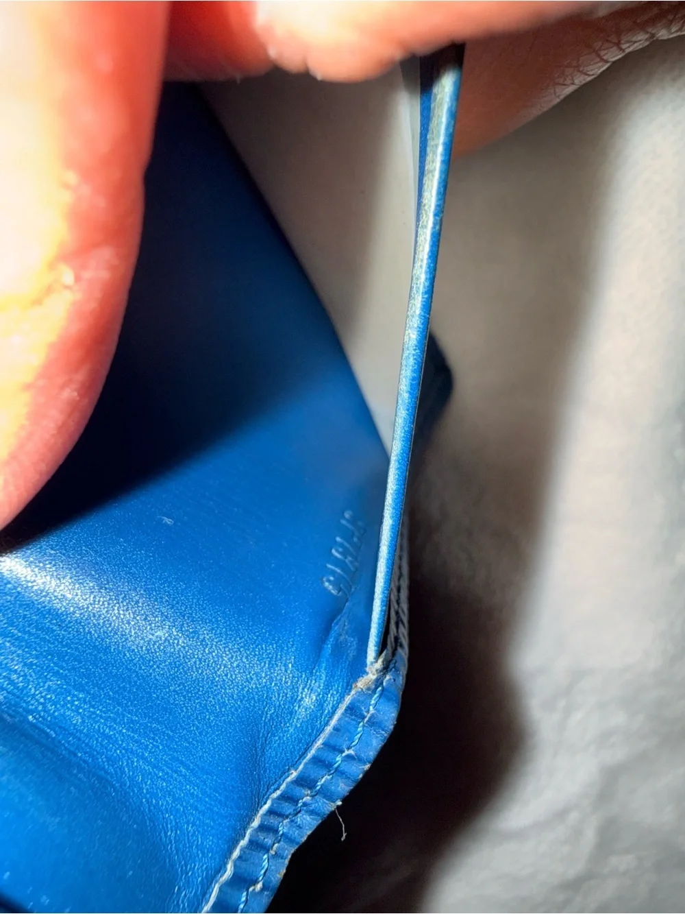 Louis Vuitton Bi-Fold ID Pass Case SP1915